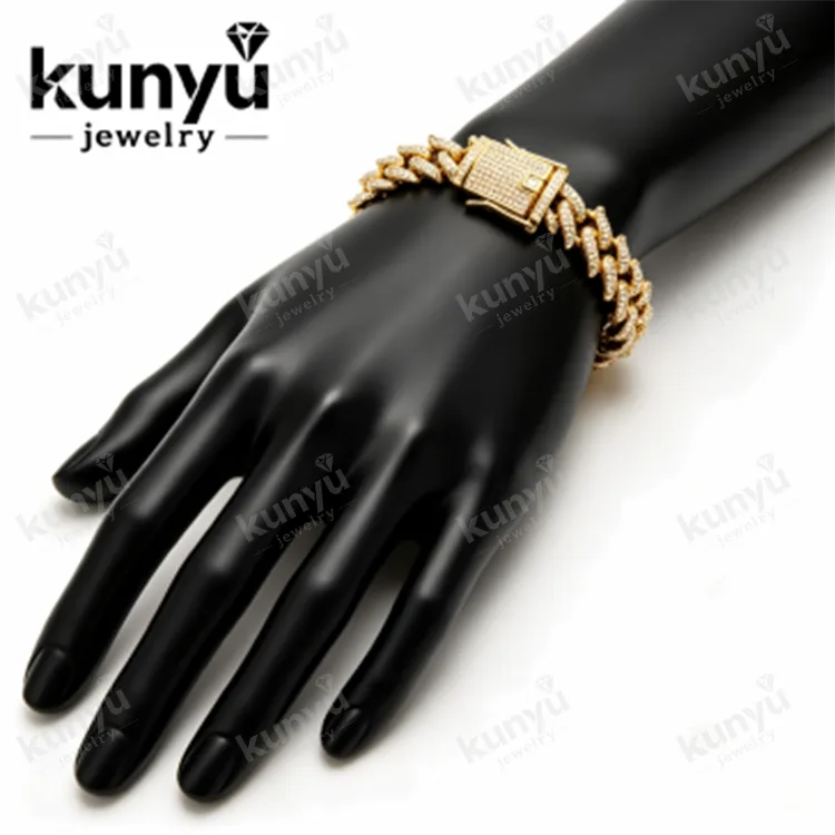 สร้อยข้อมือคิวบาชุบทอง